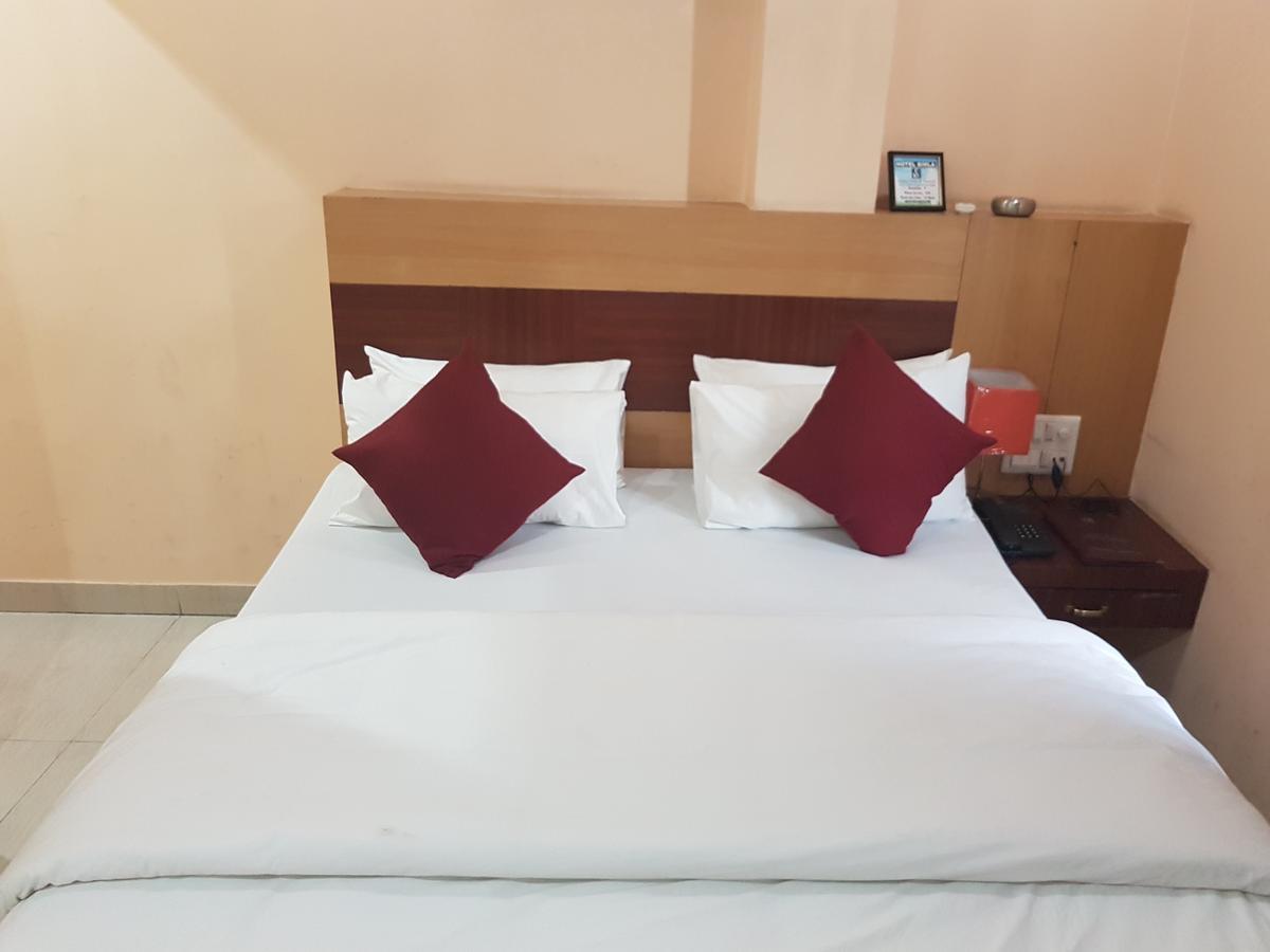 Hotel Simla Силигури Экстерьер фото