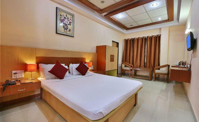 Hotel Simla Силигури Экстерьер фото
